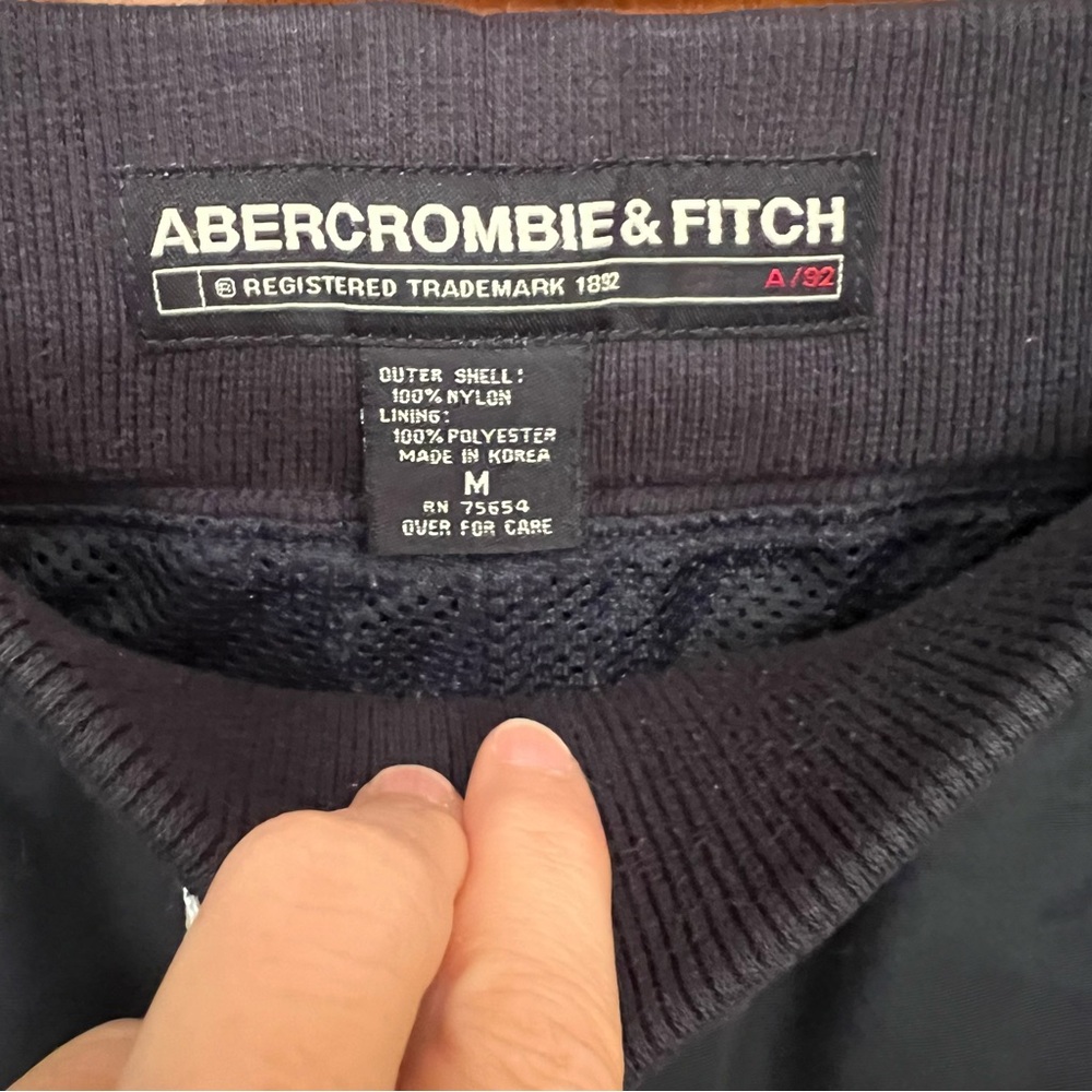 Abercrombie & Fitch pants - Picture 5 of 11